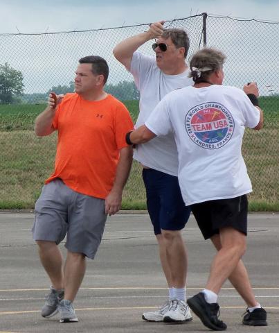 Chuck Barnes, Bill Bischoff, and Patrick Hempel in Mouse Race preliminaries.