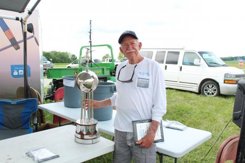 Ed Hardin with the Moffet trophy.